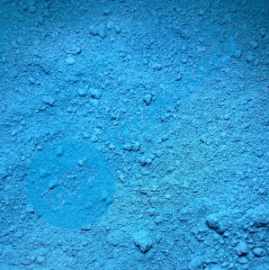 Modrá světlá (prášek) 520-580°C