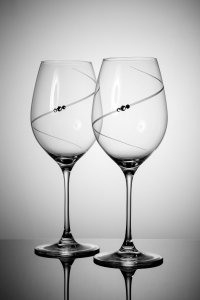 Sklenice na víno Swarovski Cosmic - 470 ml